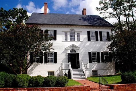 Ein Wiedergabe-Georgisches Haus In Massachusetts